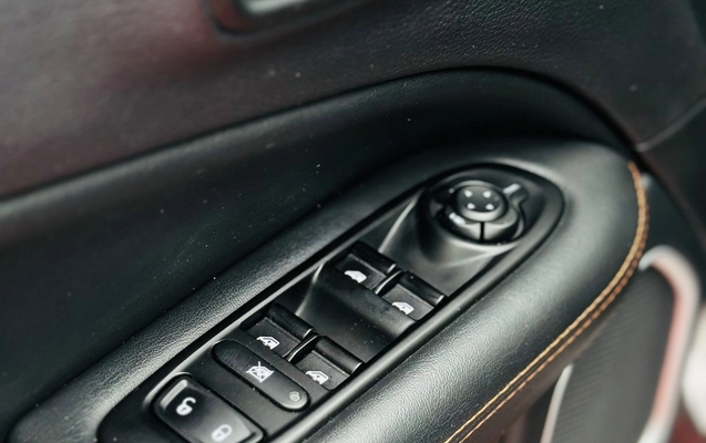 imagem-https://www.socarrao.com.br/sc-vehicle-images-prod/3759095/1789066473192-gb-1627db8.jpeg