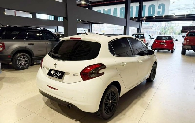 imagem-https://www.socarrao.com.br/sc-vehicle-images-prod/3759131/1789411811657-8465009_2_B_17ed11bce2.jpeg