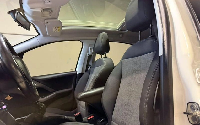 imagem-https://www.socarrao.com.br/sc-vehicle-images-prod/3759131/1789411811690-8465009_13_B_011bbc074d.jpeg