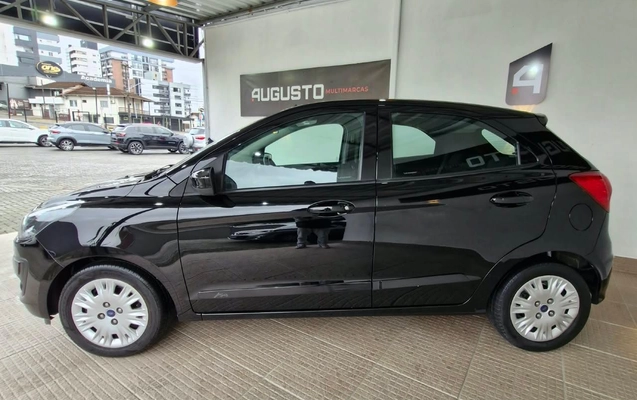 imagem-https://www.socarrao.com.br/sc-vehicle-images-prod/3759162/1789066575888-b580067a2275478588efbf114e33e9e5_1789066335120.jpg