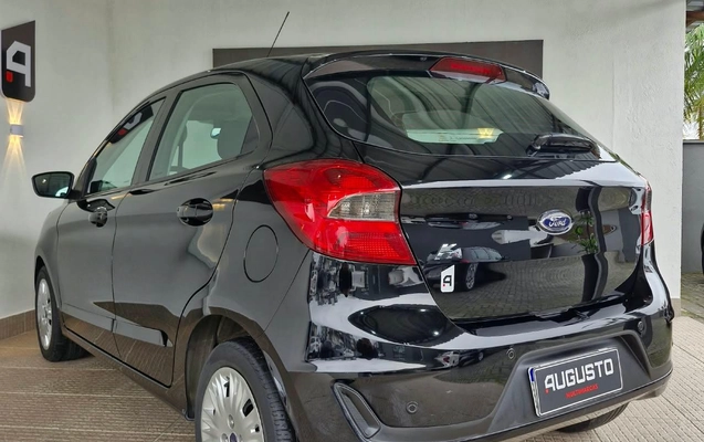 imagem-https://www.socarrao.com.br/sc-vehicle-images-prod/3759162/1789066575889-cfde64b4d8a14391aa5538440c66126a_1789066335123.jpg