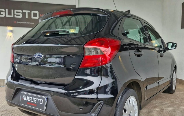 imagem-https://www.socarrao.com.br/sc-vehicle-images-prod/3759162/1789066575891-f86f8bbe1e5c496cb3b11aec5ba040f7_1789066335130.jpg