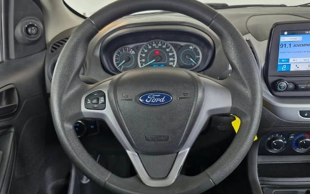 imagem-https://www.socarrao.com.br/sc-vehicle-images-prod/3759162/1789066575903-e5f4634fb67f415d83593786e520ff80_1789066335162.jpg