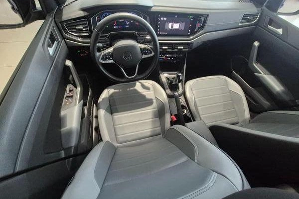 imagem-https://www.socarrao.com.br/sc-vehicle-images-prod/3759222/1789067005374-8465088_20_B_4e9b7e6dfe.jpeg