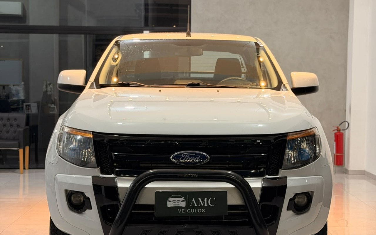 imagem-https://www.socarrao.com.br/sc-vehicle-images-prod/3759329/1789067247228-V2hhdHNBcHAgSW1hZ2UgMjAyNi0wOS0xMCBhdCAxMy40OS41MyAoMSkuanBlZw.jpeg