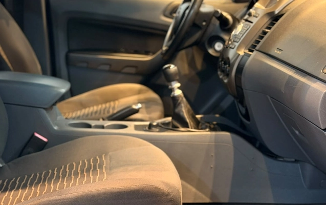imagem-https://www.socarrao.com.br/sc-vehicle-images-prod/3759329/1789067248322-V2hhdHNBcHAgSW1hZ2UgMjAyNi0wOS0xMCBhdCAxMy40OS41Ni5qcGVn.jpeg