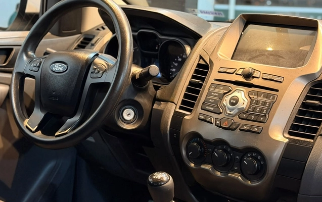imagem-https://www.socarrao.com.br/sc-vehicle-images-prod/3759329/1789067248757-V2hhdHNBcHAgSW1hZ2UgMjAyNi0wOS0xMCBhdCAxMy40OS41Ny5qcGVn.jpeg