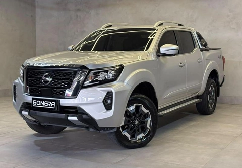 Nissan Frontier 2023 Prata — foto 1 de 3