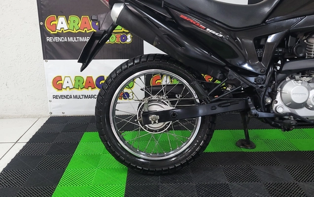 imagem-https://www.socarrao.com.br/sc-vehicle-images-prod/3759589/1789068283700-SU1HLTIwMjYwOTEwLVdBMDAyMS5qcGc.jpg