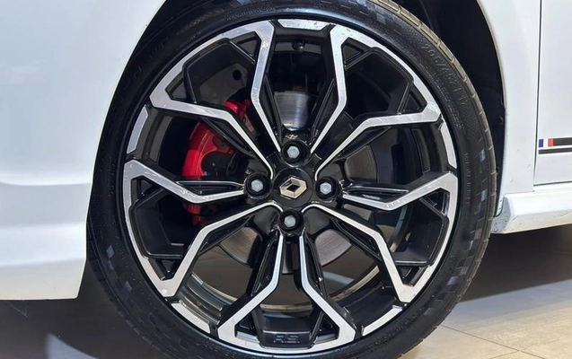 imagem-https://www.socarrao.com.br/sc-vehicle-images-prod/3759699/1790024808765-8465299_20_B_31173fa696.jpeg