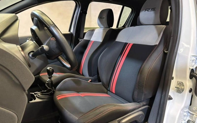 imagem-https://www.socarrao.com.br/sc-vehicle-images-prod/3759699/1790024808777-8465299_17_B_67e1a7be93.jpeg