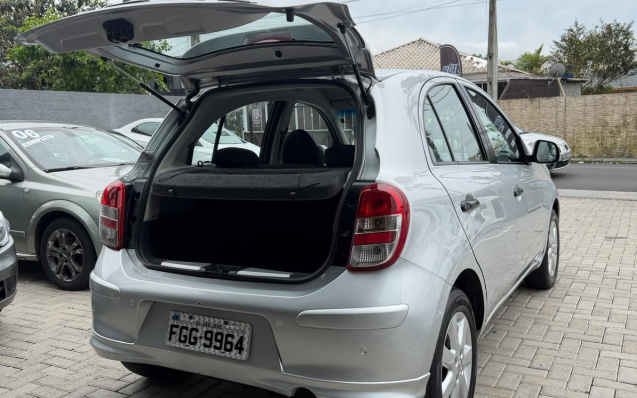 imagem-https://www.socarrao.com.br/sc-vehicle-images-prod/3759769/1789068572753-V2hhdHNBcHAgSW1hZ2UgMjAyNi0wOS0xMCBhdCAxMi4wMi41MSAoMikuanBlZw.jpeg