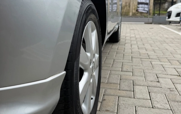 imagem-https://www.socarrao.com.br/sc-vehicle-images-prod/3759769/1789068572928-V2hhdHNBcHAgSW1hZ2UgMjAyNi0wOS0xMCBhdCAxMi4wMi41MSAoMykuanBlZw.jpeg