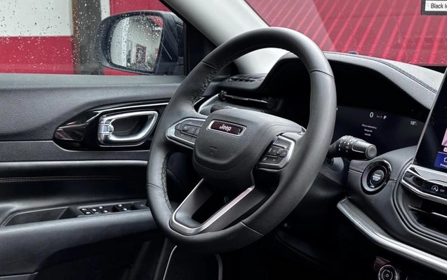 imagem-https://www.socarrao.com.br/sc-vehicle-images-prod/3759833/1790028071612-8457100_8_B_2ba6496b32.jpeg