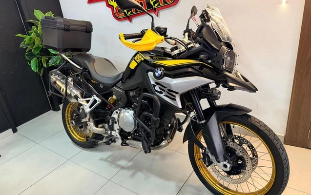 imagem-https://www.socarrao.com.br/sc-vehicle-images-prod/3759834/1789403445555-8465361_1_B_0c8b2f87ef.jpeg