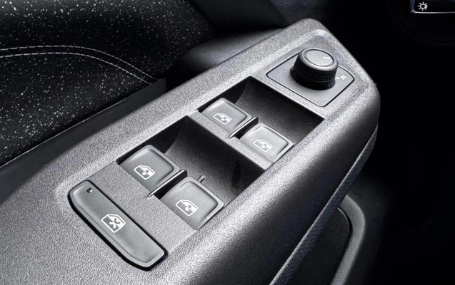 imagem-https://www.socarrao.com.br/sc-vehicle-images-prod/3759861/1789068836944-8459818_13_B_978fdc0352.jpeg