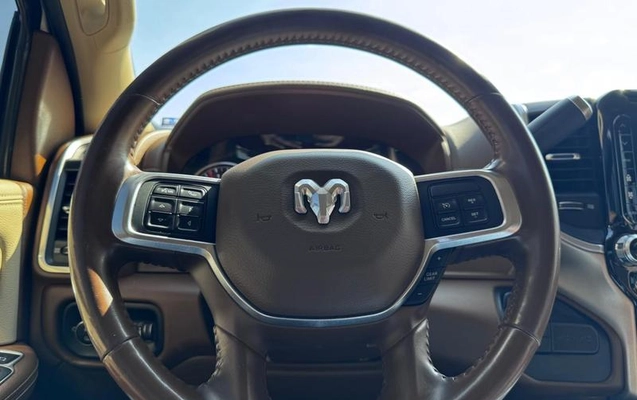 imagem-https://www.socarrao.com.br/sc-vehicle-images-prod/3759882/1789072391678-8449697_8_B_13d8b9fb8f.jpeg