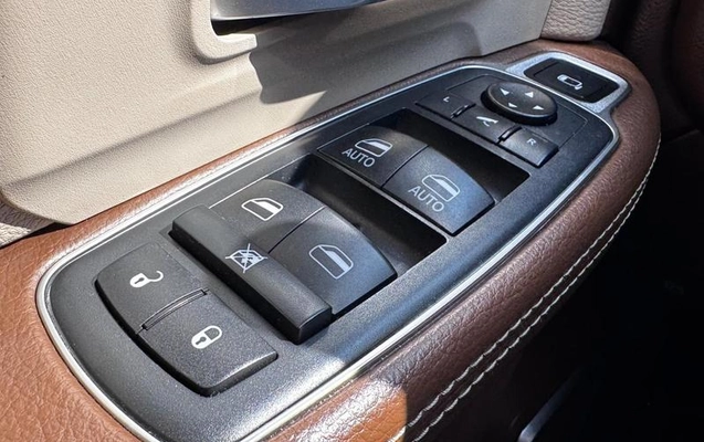 imagem-https://www.socarrao.com.br/sc-vehicle-images-prod/3759882/1789072391680-8449697_16_B_576e4904cd.jpeg