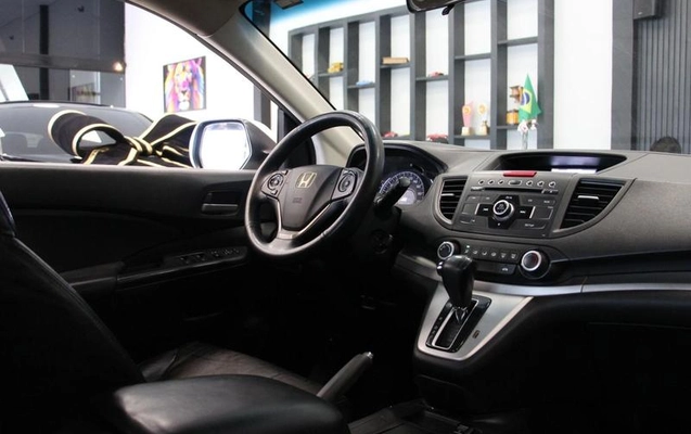 imagem-https://www.socarrao.com.br/sc-vehicle-images-prod/3759934/1789413233331-8458081_10_B_157a68a0eb.jpeg