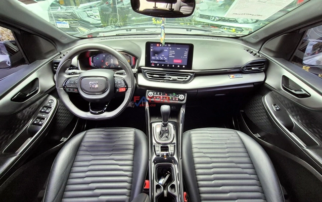 imagem-https://www.socarrao.com.br/sc-vehicle-images-prod/3759945/1789069101858-add9c1db25604d0f8a9802cbfca58b77_1789067138292.jpg