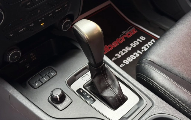 imagem-https://www.socarrao.com.br/sc-vehicle-images-prod/3759955/1789069145580-3_060206.jpg