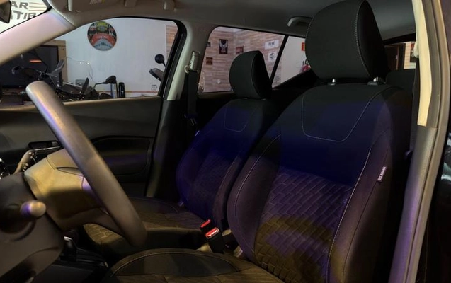 imagem-https://www.socarrao.com.br/sc-vehicle-images-prod/3760040/1789161472583-8463188_11_B_21fcc14a3b.jpeg