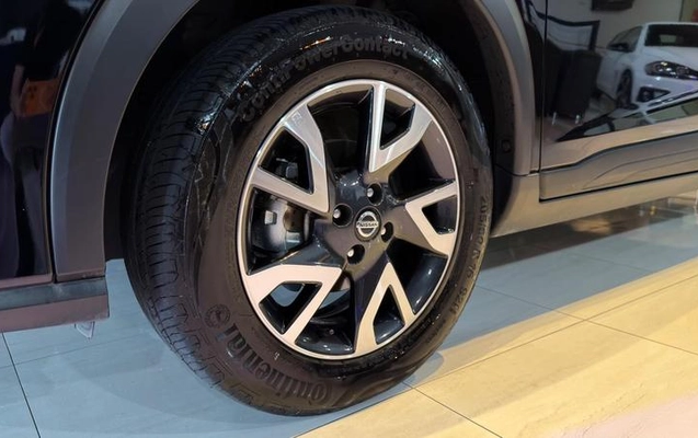 imagem-https://www.socarrao.com.br/sc-vehicle-images-prod/3760040/1789161472584-8463188_5_B_247ece816f.jpeg