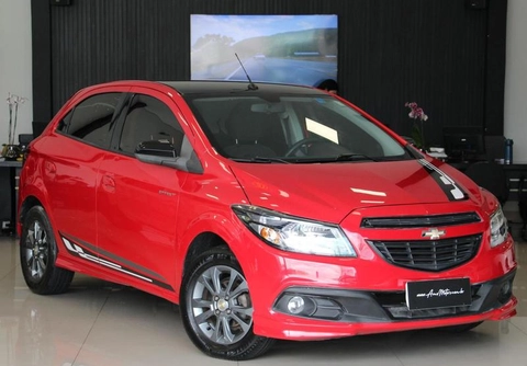 Chevrolet Onix 2016 Vermelho — foto 1 de 3