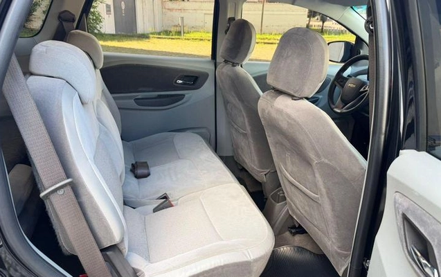 imagem-https://www.socarrao.com.br/sc-vehicle-images-prod/3760239/1789069705801-8465467_12_B_c4632f3187.jpeg