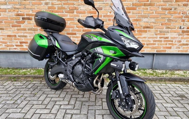 imagem-https://www.socarrao.com.br/sc-vehicle-images-prod/3760240/1789669385931-8465423_15_B_7f328d34b6.jpeg