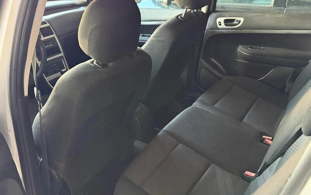 imagem-https://www.socarrao.com.br/sc-vehicle-images-prod/3760334/1791399153785-8244519_6_B_9edc9a14f8.jpeg