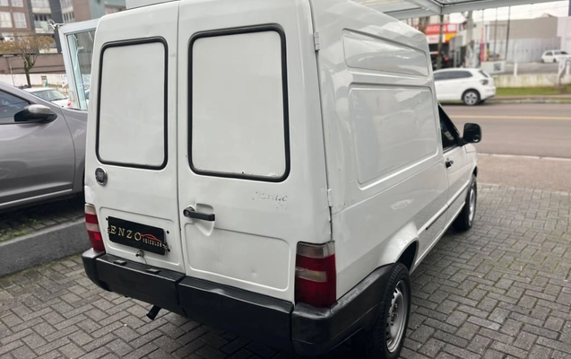 imagem-https://www.socarrao.com.br/sc-vehicle-images-prod/3760347/1789072204792-vehicle_image_1789072177_95cb34776b4350bacaad470709b16526.jpeg