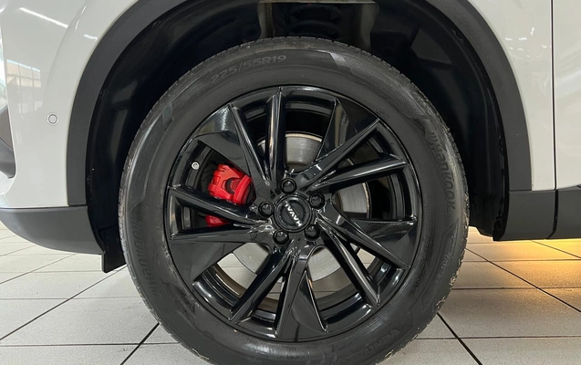 imagem-https://www.socarrao.com.br/sc-vehicle-images-prod/3760350/1789070121522-0c3e01d0-c496-4734-901c-d73ed3b5da1d.jpg
