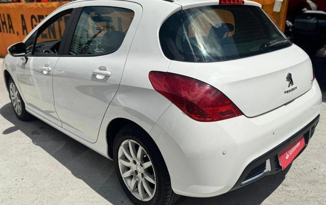 imagem-https://www.socarrao.com.br/sc-vehicle-images-prod/3760359/1789070151056-716815812