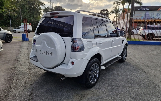 imagem-https://www.socarrao.com.br/sc-vehicle-images-prod/3760458/1792528126991-aNmiPRS0rQWaVQ9XKM89sBfVYzQC35XC.jpg