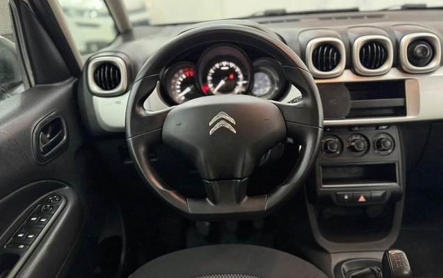 imagem-https://www.socarrao.com.br/sc-vehicle-images-prod/3760555/1789492921823-8462997_12_B_dc549100da.jpeg