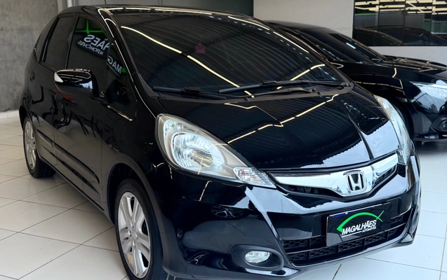 imagem-https://www.socarrao.com.br/sc-vehicle-images-prod/3760586/1789414026469-c560a6932f3a4b6d9e9110067256ebcd_1789068954247.jpg