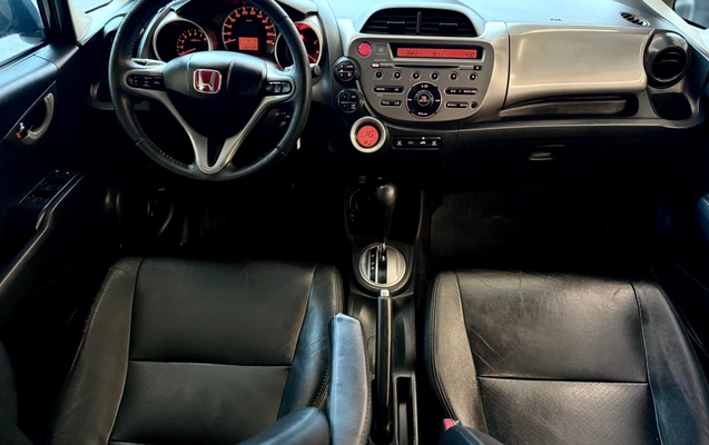 imagem-https://www.socarrao.com.br/sc-vehicle-images-prod/3760586/1789414026482-8e3cd479927b41c7b5bd4d2990f97d9f_1789068954258.jpg