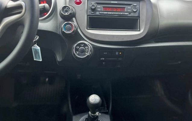 imagem-https://www.socarrao.com.br/sc-vehicle-images-prod/3760605/1789764501058-vehicle_image_1789764480_d990c2987383b551f2ed17a089fffd26.jpeg