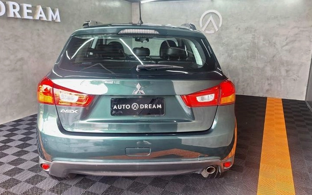 imagem-https://www.socarrao.com.br/sc-vehicle-images-prod/3760608/1789070622406-6706336_7_B_785e3fd556.jpeg