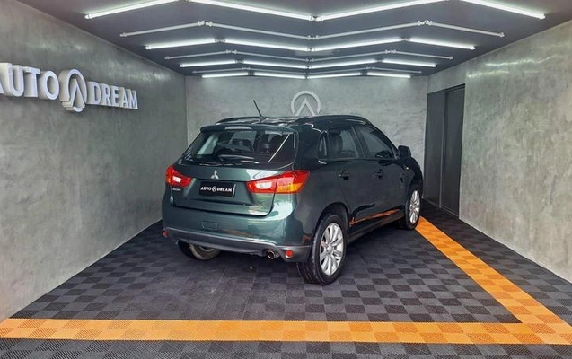 imagem-https://www.socarrao.com.br/sc-vehicle-images-prod/3760608/1789070622408-6706336_8_B_4dbcb9e00f.jpeg