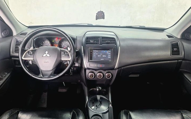 imagem-https://www.socarrao.com.br/sc-vehicle-images-prod/3760608/1789070622409-6706336_2_B_844de67116.jpeg