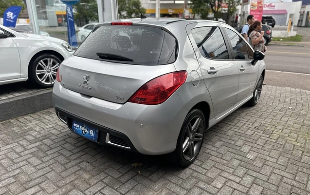 imagem-https://www.socarrao.com.br/sc-vehicle-images-prod/3760649/1789070733426-vehicle_image_1789070661_e23d8ac10906a000bba1e29cbe8b43bf.jpeg
