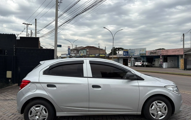 imagem-https://www.socarrao.com.br/sc-vehicle-images-prod/3760679/1789070826580-V2hhdHNBcHAgSW1hZ2UgMjAyNi0wOS0wOCBhdCAxMS4yMC40Mi5qcGVn.jpeg