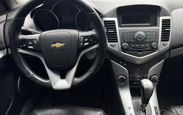 imagem-https://www.socarrao.com.br/sc-vehicle-images-prod/3760681/1789070828796-8454290_8_B_63944b3c11.jpeg