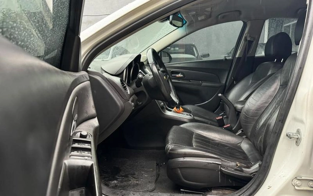imagem-https://www.socarrao.com.br/sc-vehicle-images-prod/3760681/1789070828798-8454290_1_B_8cff9977ff.jpeg