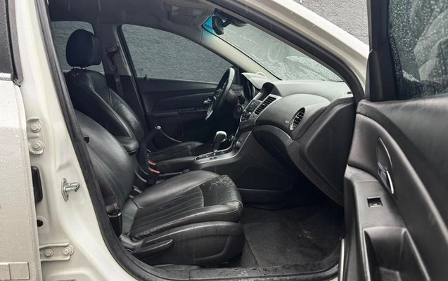imagem-https://www.socarrao.com.br/sc-vehicle-images-prod/3760681/1789070828799-8454290_1_B_796ceff302.jpeg