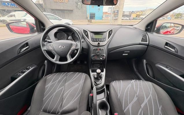 imagem-https://www.socarrao.com.br/sc-vehicle-images-prod/3760710/1789070909720-V2hhdHNBcHAgSW1hZ2UgMjAyNi0wOS0wOCBhdCAxMS4yMC4yNyAoMSkuanBlZw.jpeg