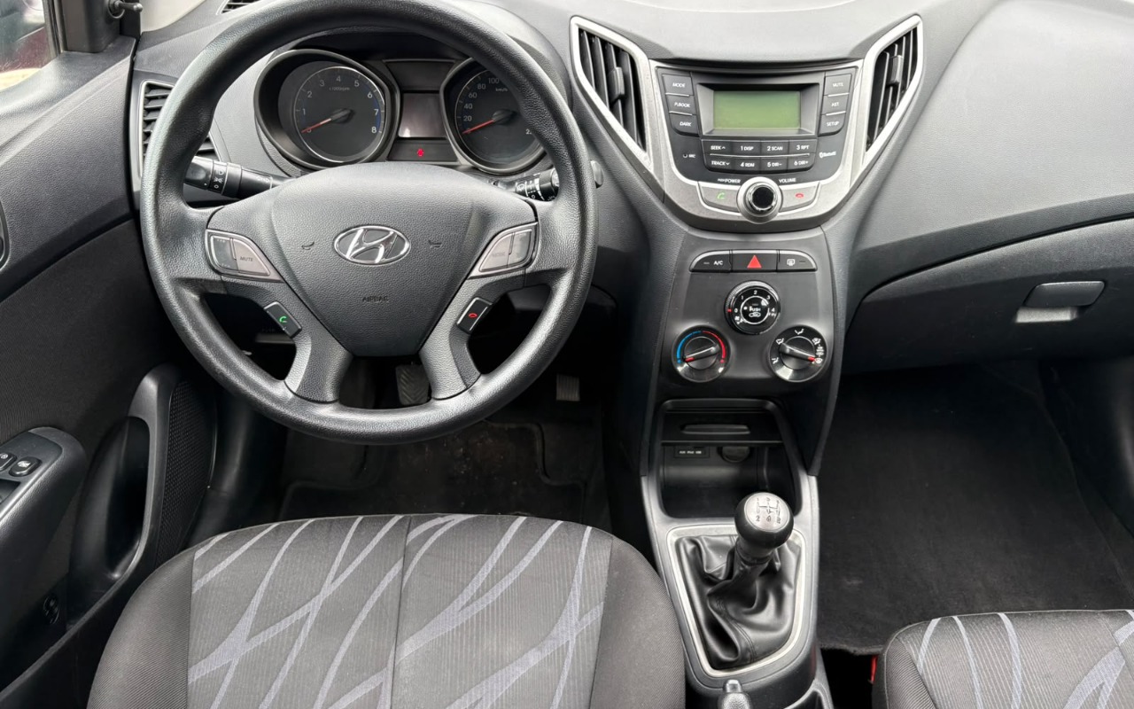 imagem-https://www.socarrao.com.br/sc-vehicle-images-prod/3760710/1789070909793-V2hhdHNBcHAgSW1hZ2UgMjAyNi0wOS0wOCBhdCAxMS4yMC4yNyAoMikuanBlZw.jpeg