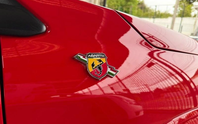 imagem-https://www.socarrao.com.br/sc-vehicle-images-prod/3760745/1789128595045-8465371_11_B_1727c59268.jpeg
